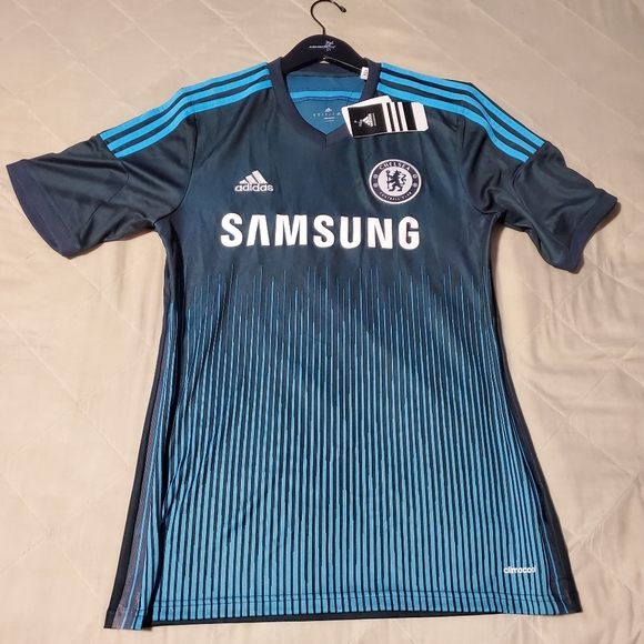 Adidas Chealsea FC shirts - Picture 1 of 4